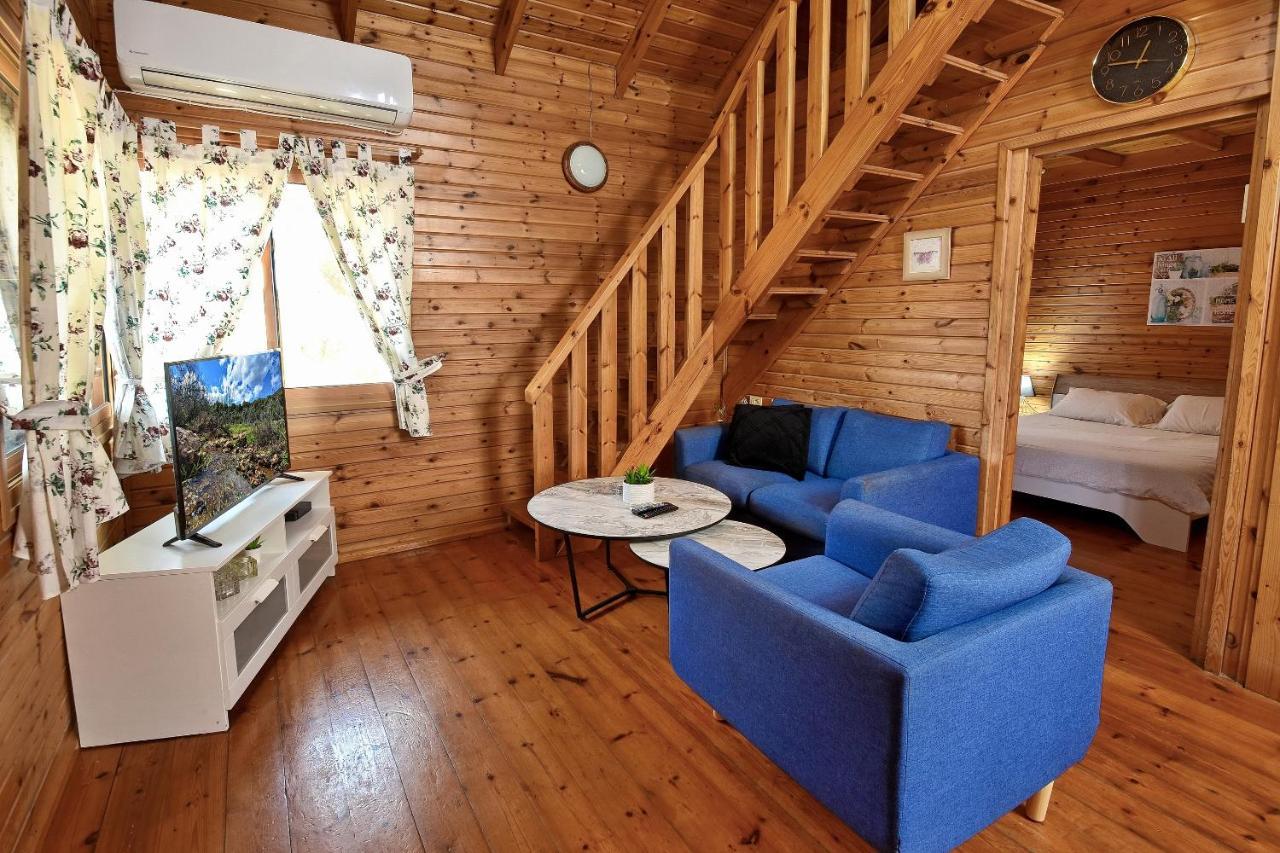 Vila Tal Nof Cabins Manot Exteriér fotografie