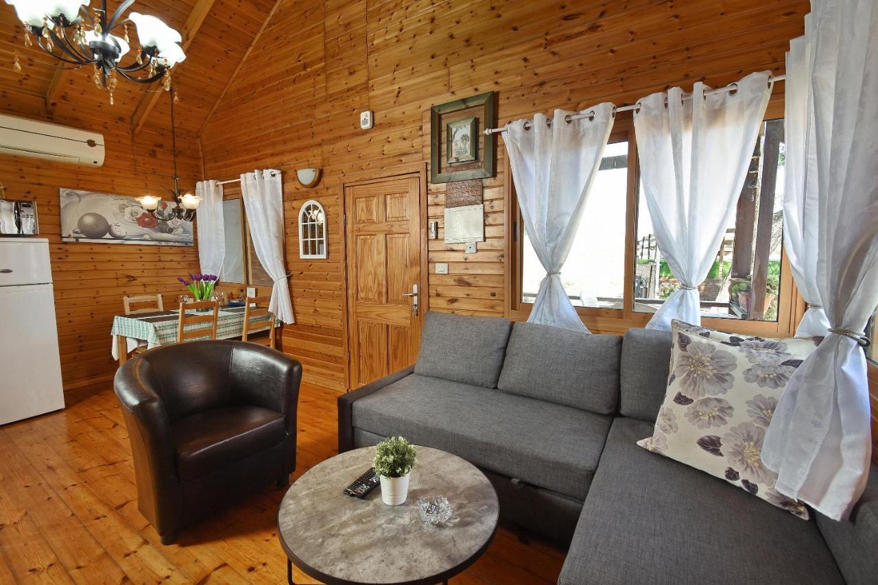 Vila Tal Nof Cabins Manot Exteriér fotografie